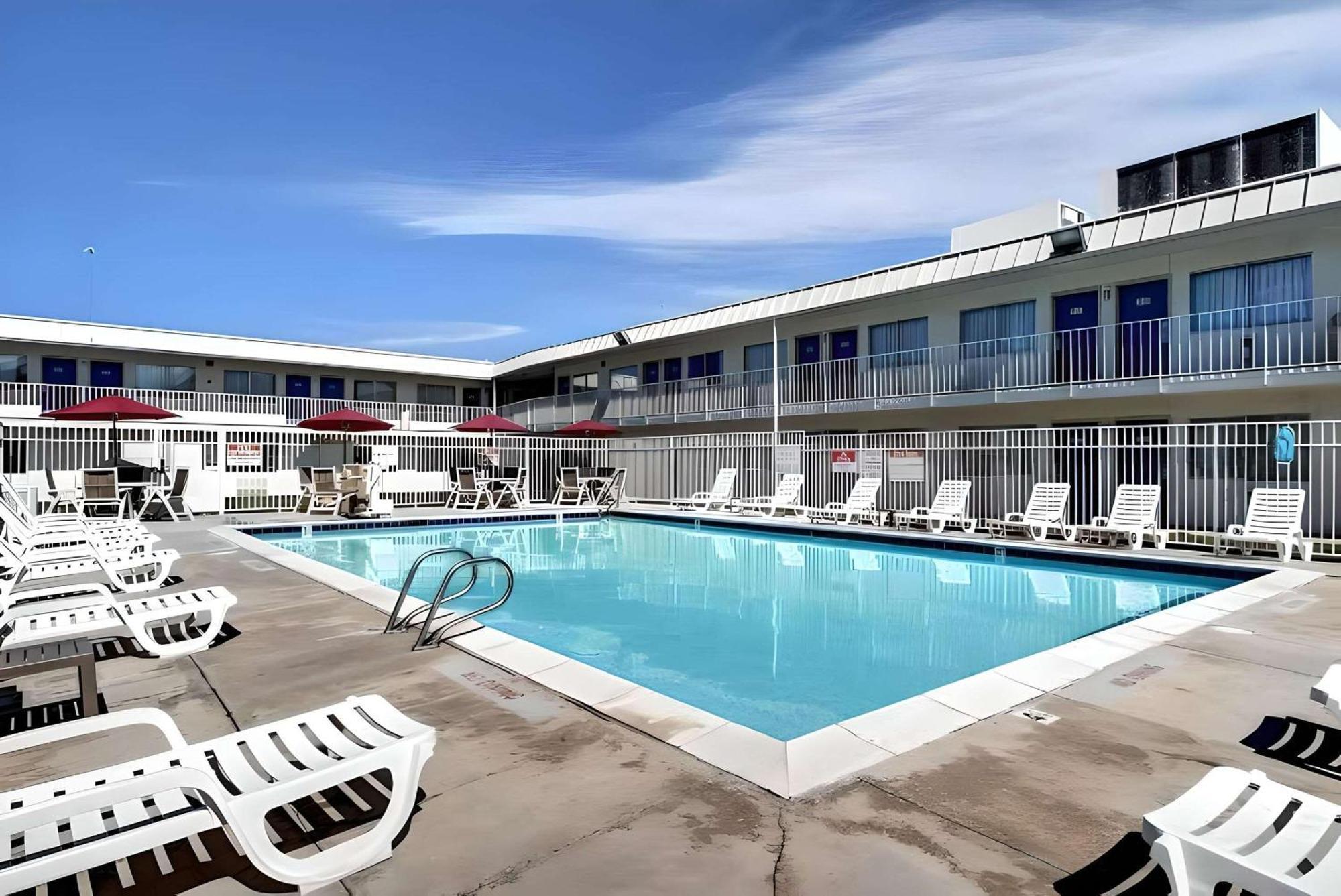 Econo Lodge Midvale Luaran gambar