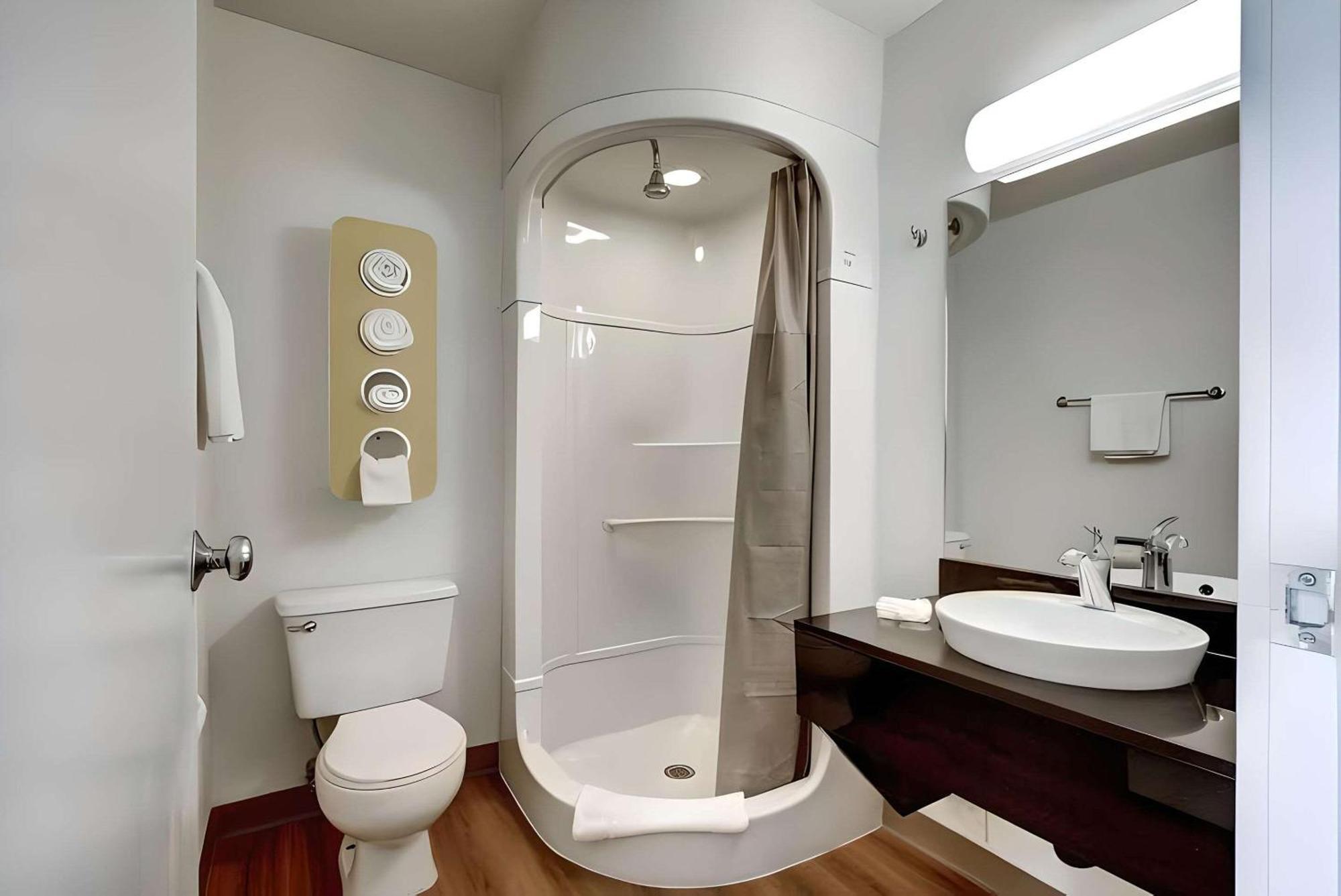 Econo Lodge Midvale Luaran gambar