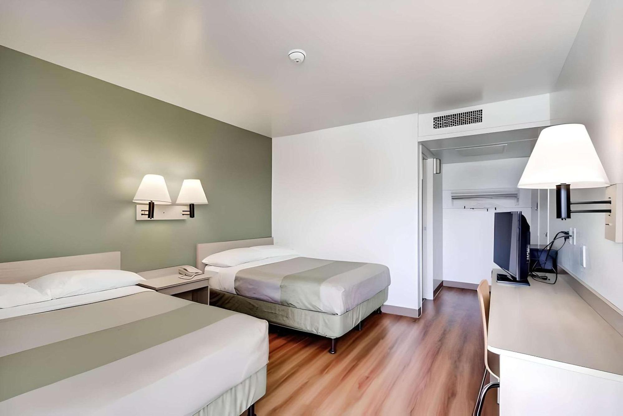 Econo Lodge Midvale Luaran gambar