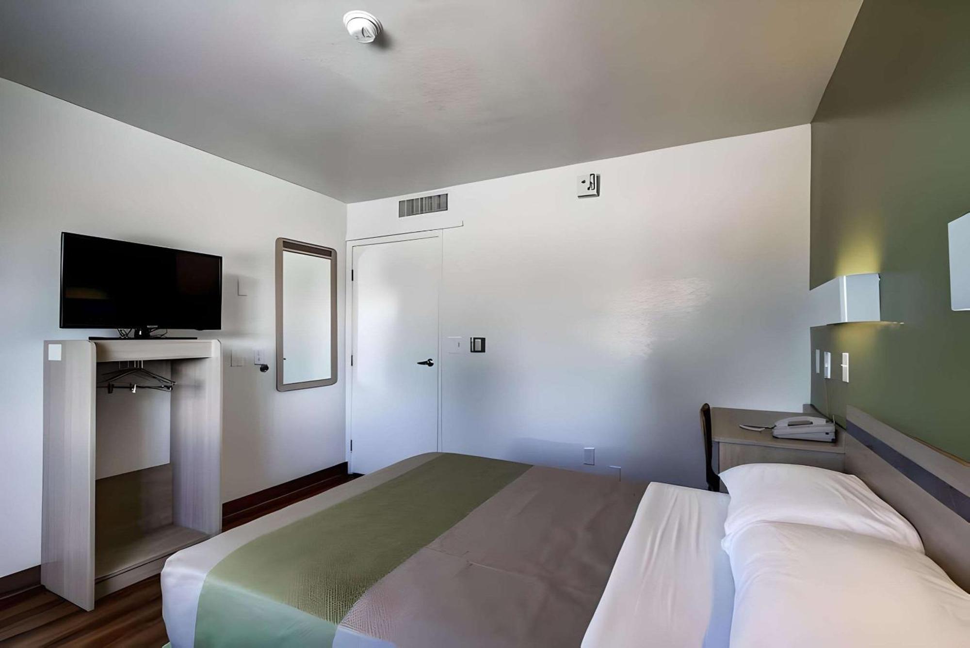 Econo Lodge Midvale Luaran gambar