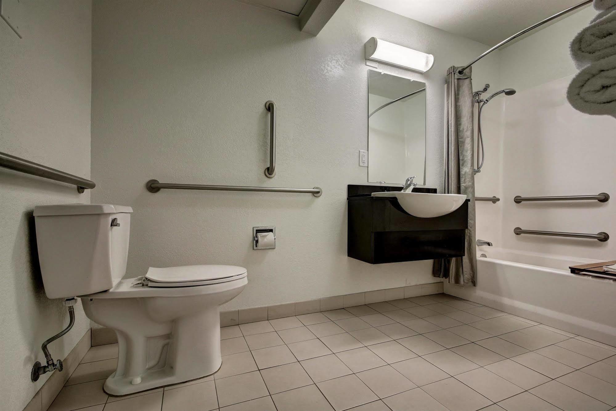 Econo Lodge Midvale Luaran gambar