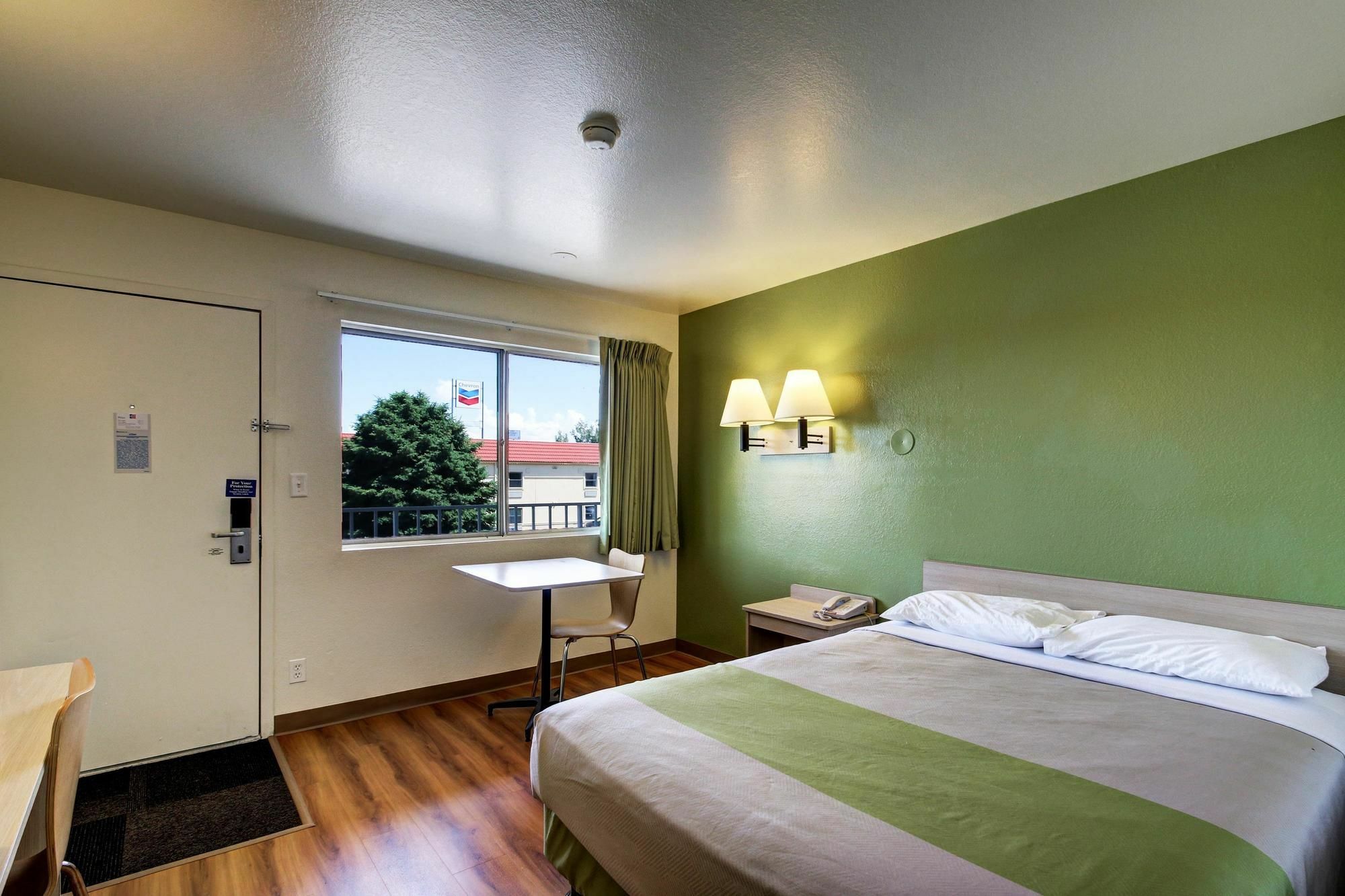 Econo Lodge Midvale Luaran gambar